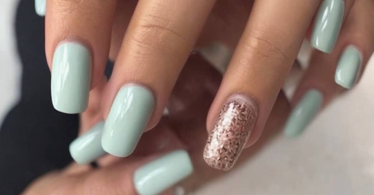 Should I get gel or acrylic nails