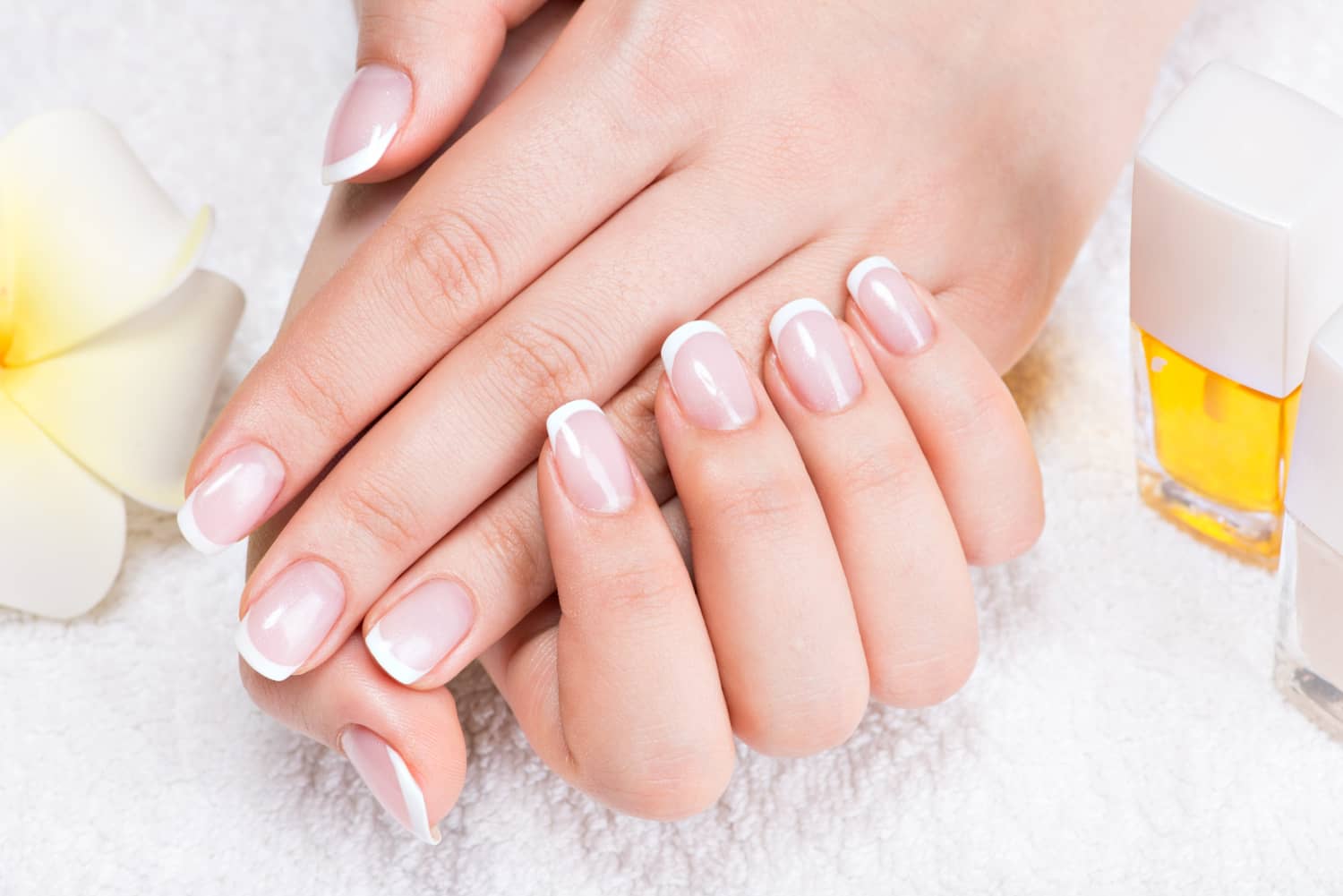What is the best nail salon in Toronto?